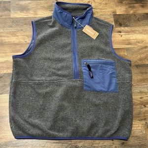 - Patagonia Synchilla 1/4 zip vest. Size large. New with tags